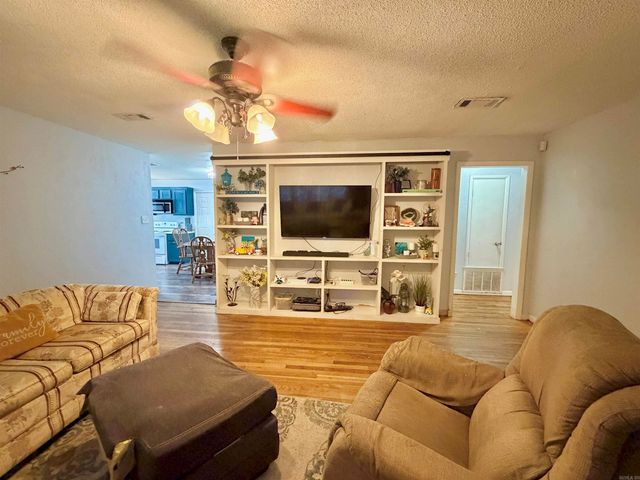 1615 Nina Street, Jacksonville, AR 72076
