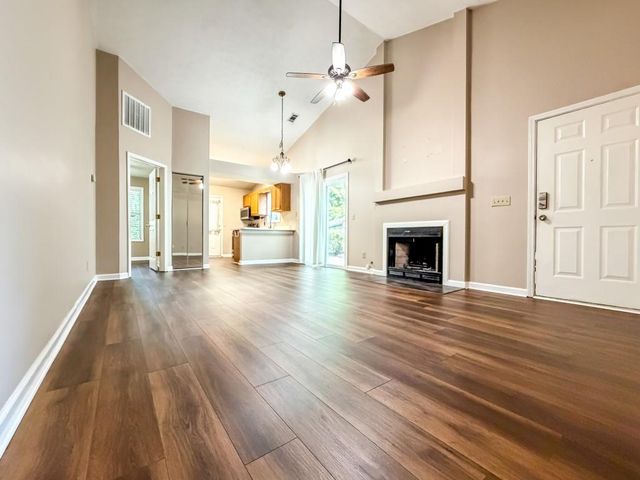 2764 Saint Charles Lane, Kennesaw, GA 30144