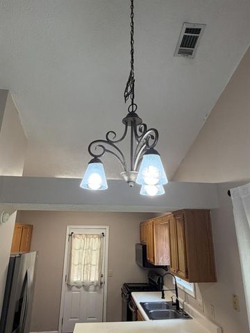2764 Saint Charles Lane, Kennesaw, GA 30144