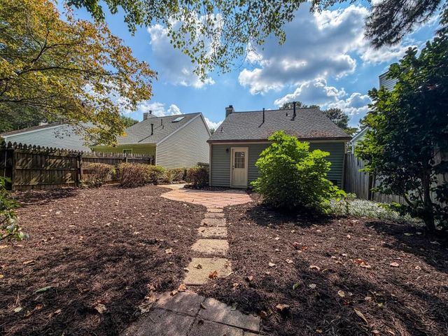 2764 Saint Charles Lane, Kennesaw, GA 30144