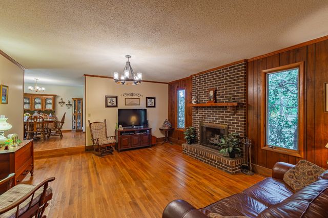 120 Evans Dr, Tullahoma, TN 37388