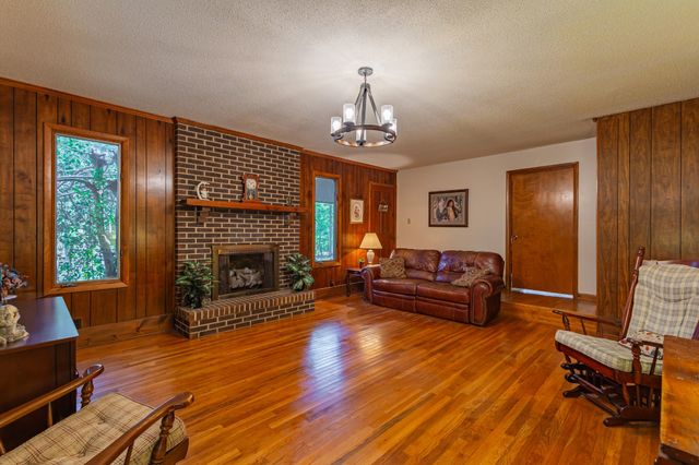 120 Evans Dr, Tullahoma, TN 37388