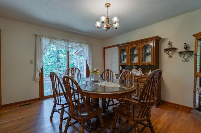 120 Evans Dr, Tullahoma, TN 37388