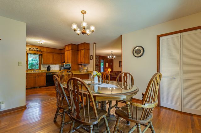 120 Evans Dr, Tullahoma, TN 37388