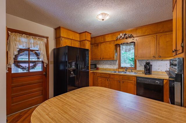 120 Evans Dr, Tullahoma, TN 37388