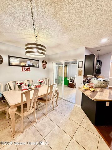 823 Hunters Creek Drive, Melbourne, FL 32904