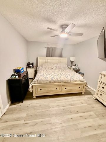 823 Hunters Creek Drive, Melbourne, FL 32904