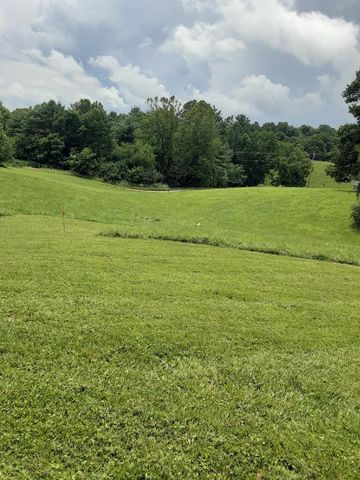 1807 Moore RD, Floyd, VA 24091