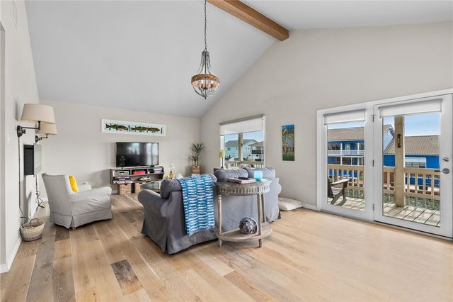 213 Port Saint Claire, City By The Sea, TX 78336