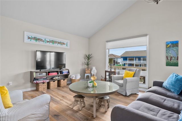 213 Port Saint Claire, City By The Sea, TX 78336