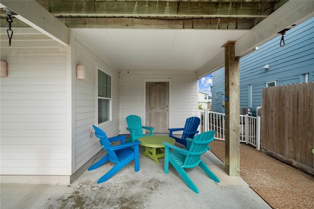 213 Port Saint Claire, City By The Sea, TX 78336