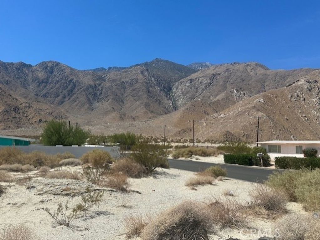 15858 Cherry Cove, Palm Springs, CA 92262