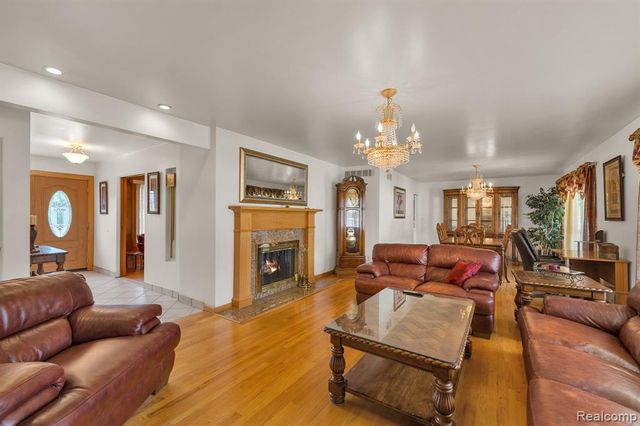 7771 Esper Boulevard, Dearborn, MI 48126