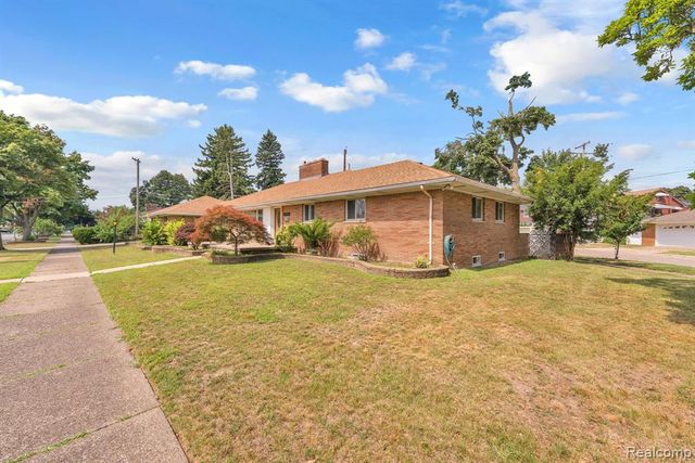 7771 Esper Boulevard, Dearborn, MI 48126