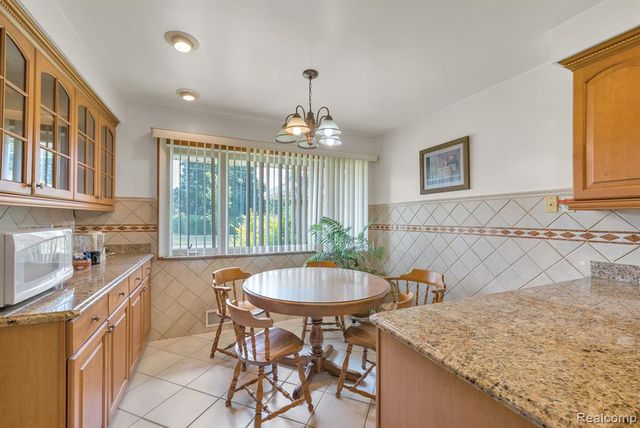 7771 Esper Boulevard, Dearborn, MI 48126