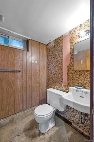 7771 Esper Boulevard, Dearborn, MI 48126