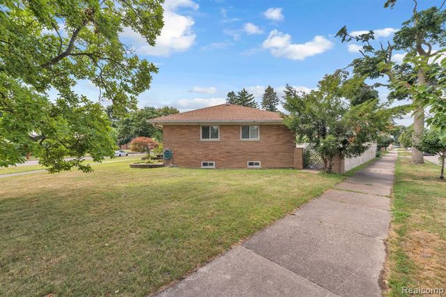 7771 Esper Boulevard, Dearborn, MI 48126