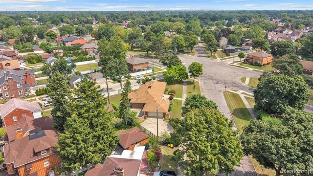 7771 Esper Boulevard, Dearborn, MI 48126