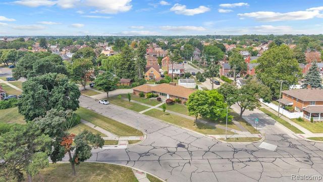 7771 Esper Boulevard, Dearborn, MI 48126