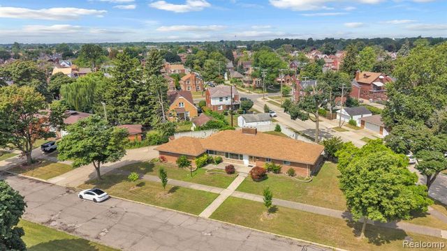 7771 Esper Boulevard, Dearborn, MI 48126