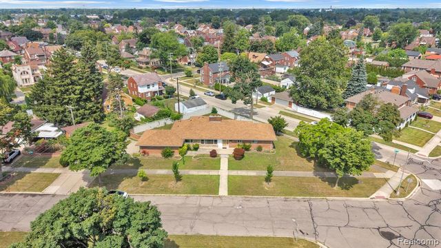 7771 Esper Boulevard, Dearborn, MI 48126