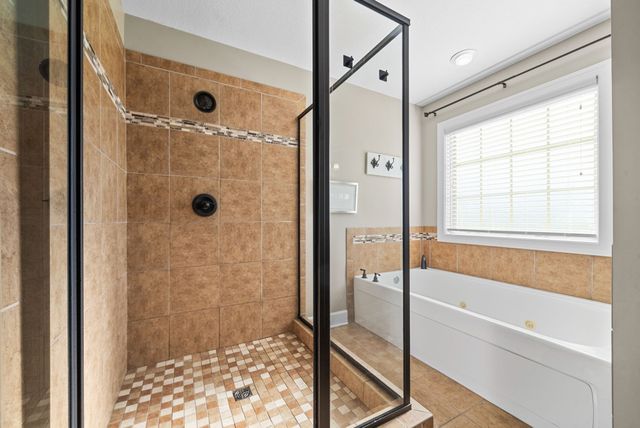 301 John Duke Tyler Blvd, Clarksville, TN 37043