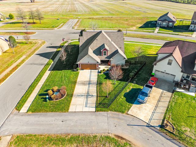 301 John Duke Tyler Blvd, Clarksville, TN 37043