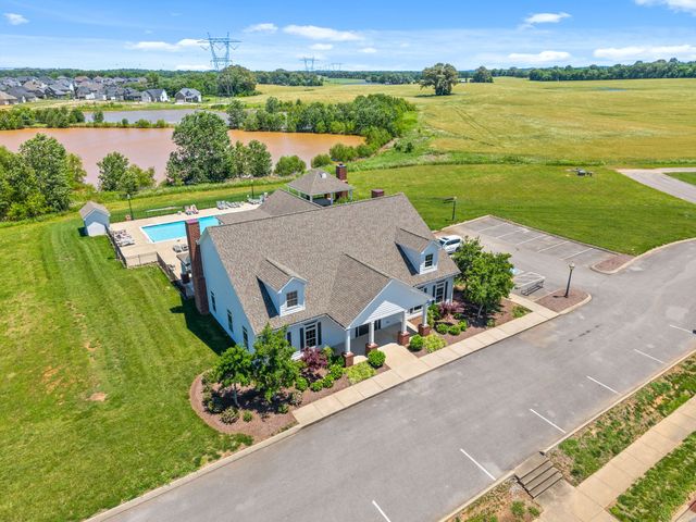 301 John Duke Tyler Blvd, Clarksville, TN 37043