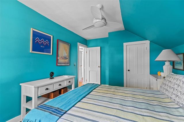 46 Hammond Street, Newport, RI 02840