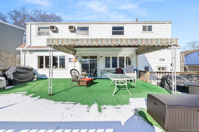 3806 Tiana Street, Seaford, NY 11783