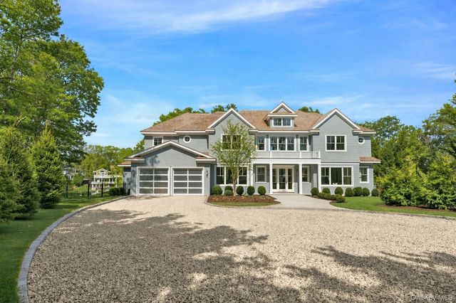 15 Old Point Road, Quogue, NY 11959