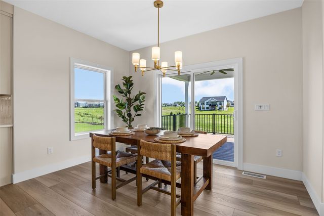 5501 Silver Ridge Rd, Marion, IA 52302