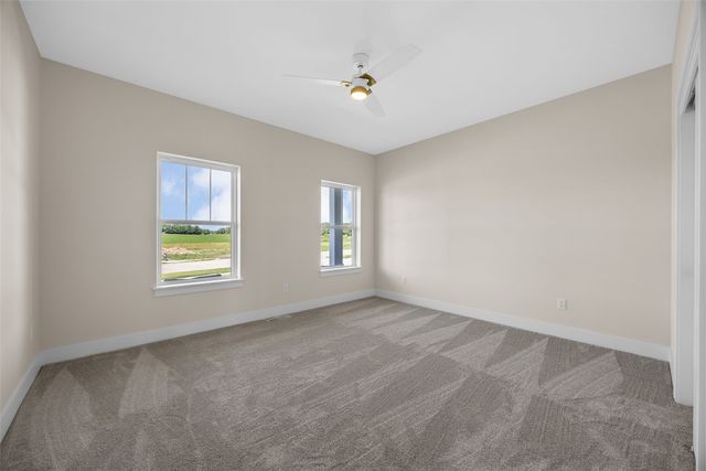 5501 Silver Ridge Rd, Marion, IA 52302