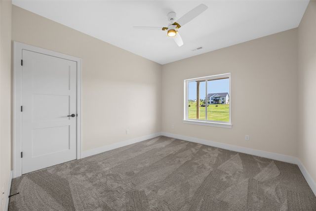 5501 Silver Ridge Rd, Marion, IA 52302