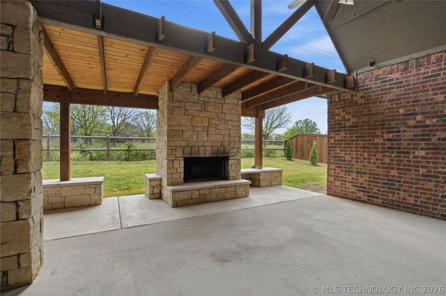 4601 N Maple Avenue, Broken Arrow, OK 74012