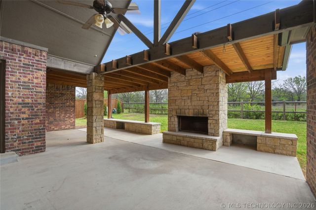 4601 N Maple Avenue, Broken Arrow, OK 74012