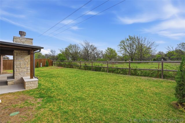 4601 N Maple Avenue, Broken Arrow, OK 74012