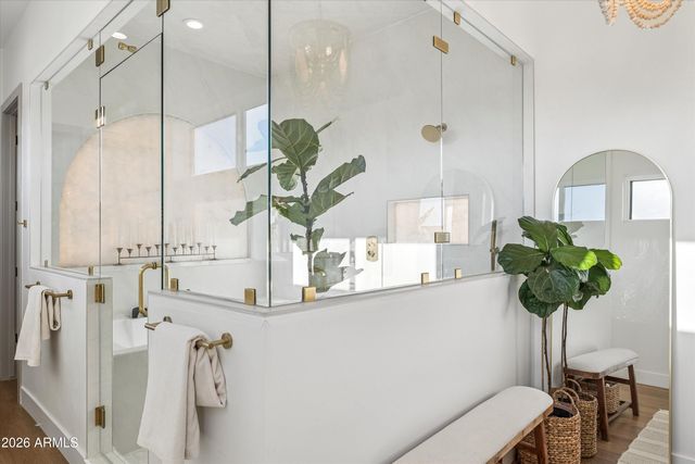 6414 E BEVERLY Lane, Scottsdale, AZ 85254