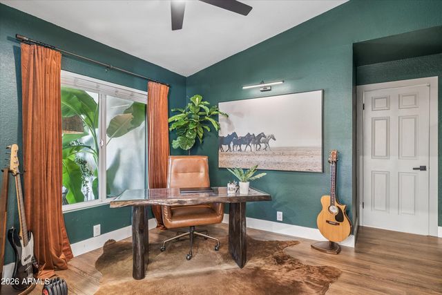 6414 E BEVERLY Lane, Scottsdale, AZ 85254