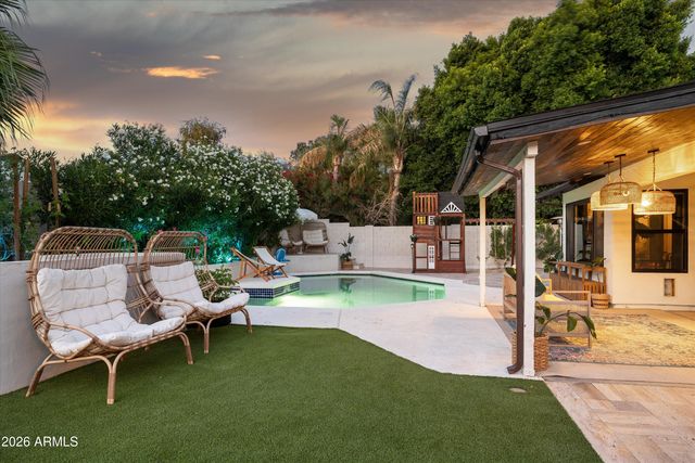 6414 E BEVERLY Lane, Scottsdale, AZ 85254