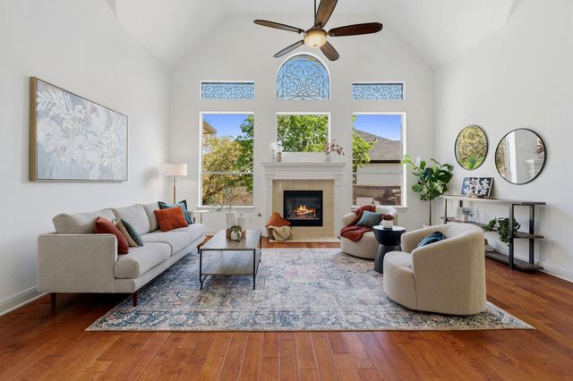 7604 Menler DR, Austin, TX 78735