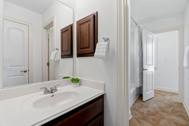 7604 Menler DR, Austin, TX 78735