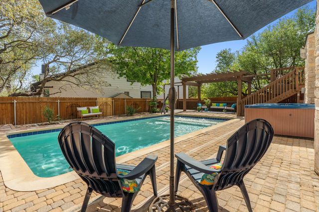 7604 Menler DR, Austin, TX 78735