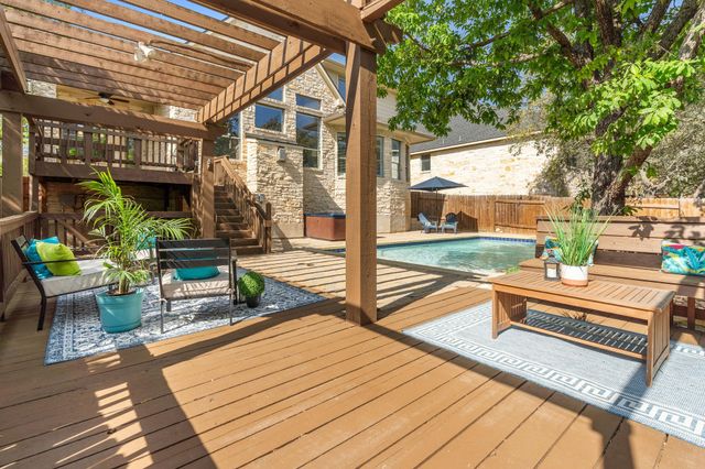 7604 Menler DR, Austin, TX 78735