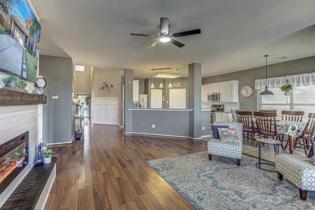 2200 Hayfield SQ, Pflugerville, TX 78660