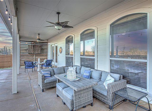 2200 Hayfield SQ, Pflugerville, TX 78660