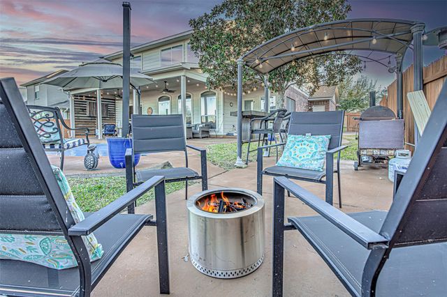 2200 Hayfield SQ, Pflugerville, TX 78660