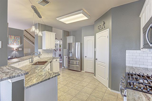 2200 Hayfield SQ, Pflugerville, TX 78660