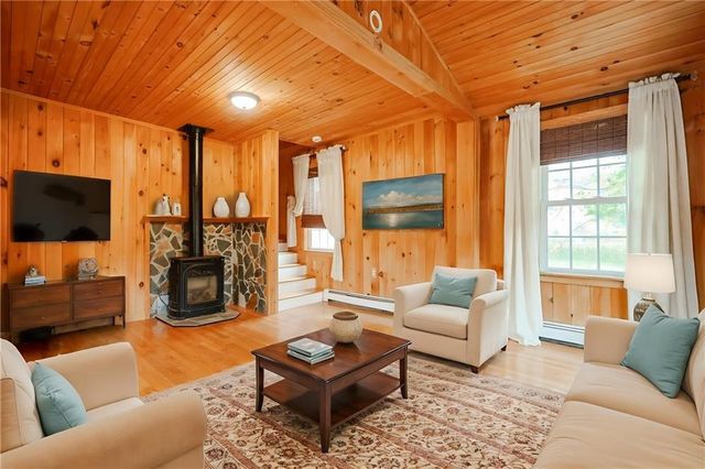 65 Milton Avenue, North Smithfield, RI 02896