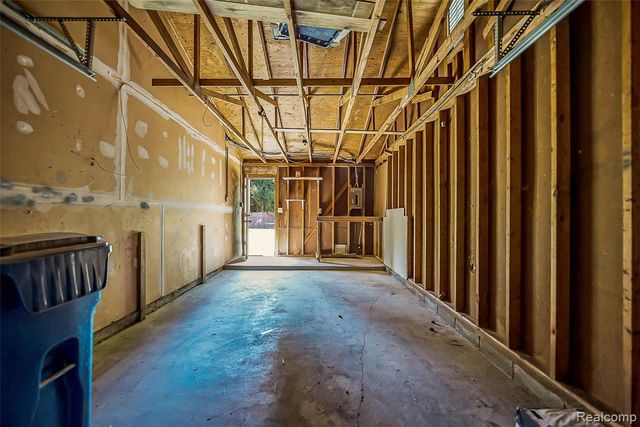1186 Stamford Road, Ypsilanti, MI 48198